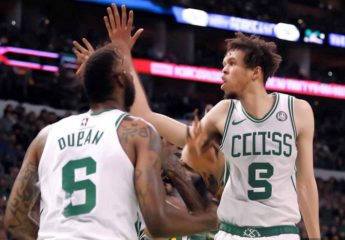 凯尔特人vs步行者：塔图姆领衔双探花组合对决哈利伯顿，谁能主宰赛场？